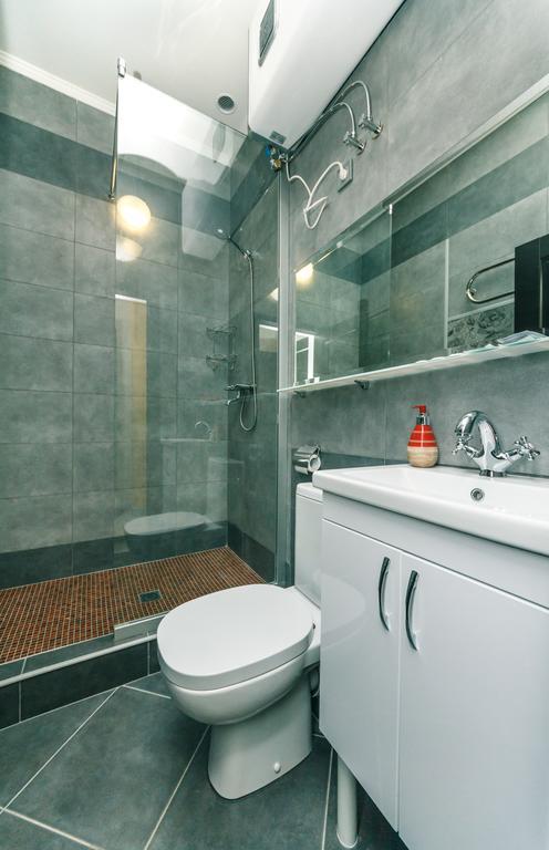 Bogdan Hall DeLuxe Kiev Buitenkant foto